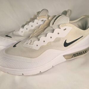 Nike Air Max Sequent - Women's Size 9